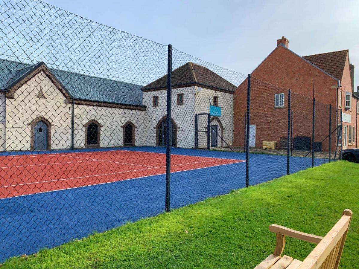 Salty Dog At The Bay Filey, Sleeps 4, 2 Dogs Welcome For Free Too Exterior photo