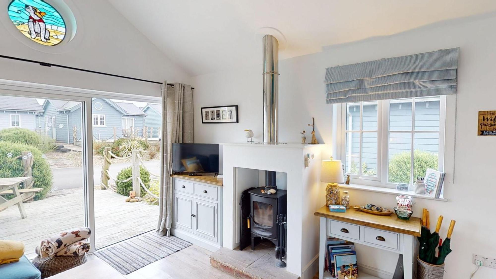 Salty Dog At The Bay Filey, Sleeps 4, 2 Dogs Welcome For Free Too Exterior photo